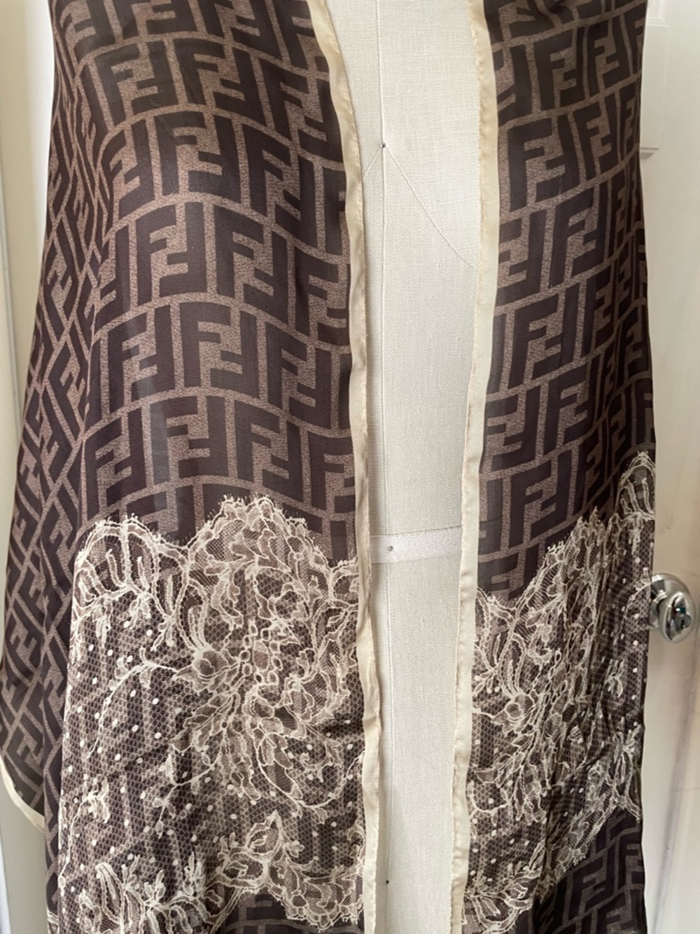 Designer Brown Patterned Silk Scarf 24” wide 70” long - Picture 6 of 7